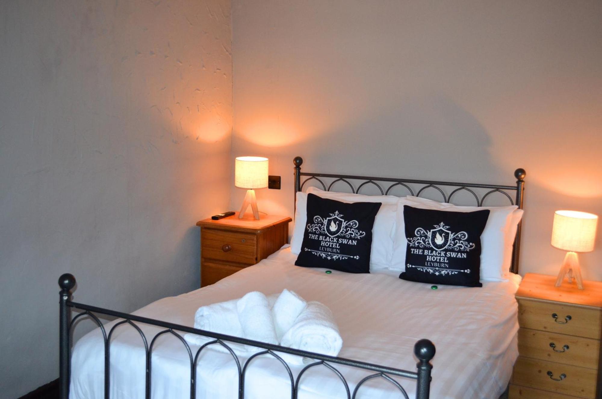 The Black Swan Hotel Leyburn Dış mekan fotoğraf