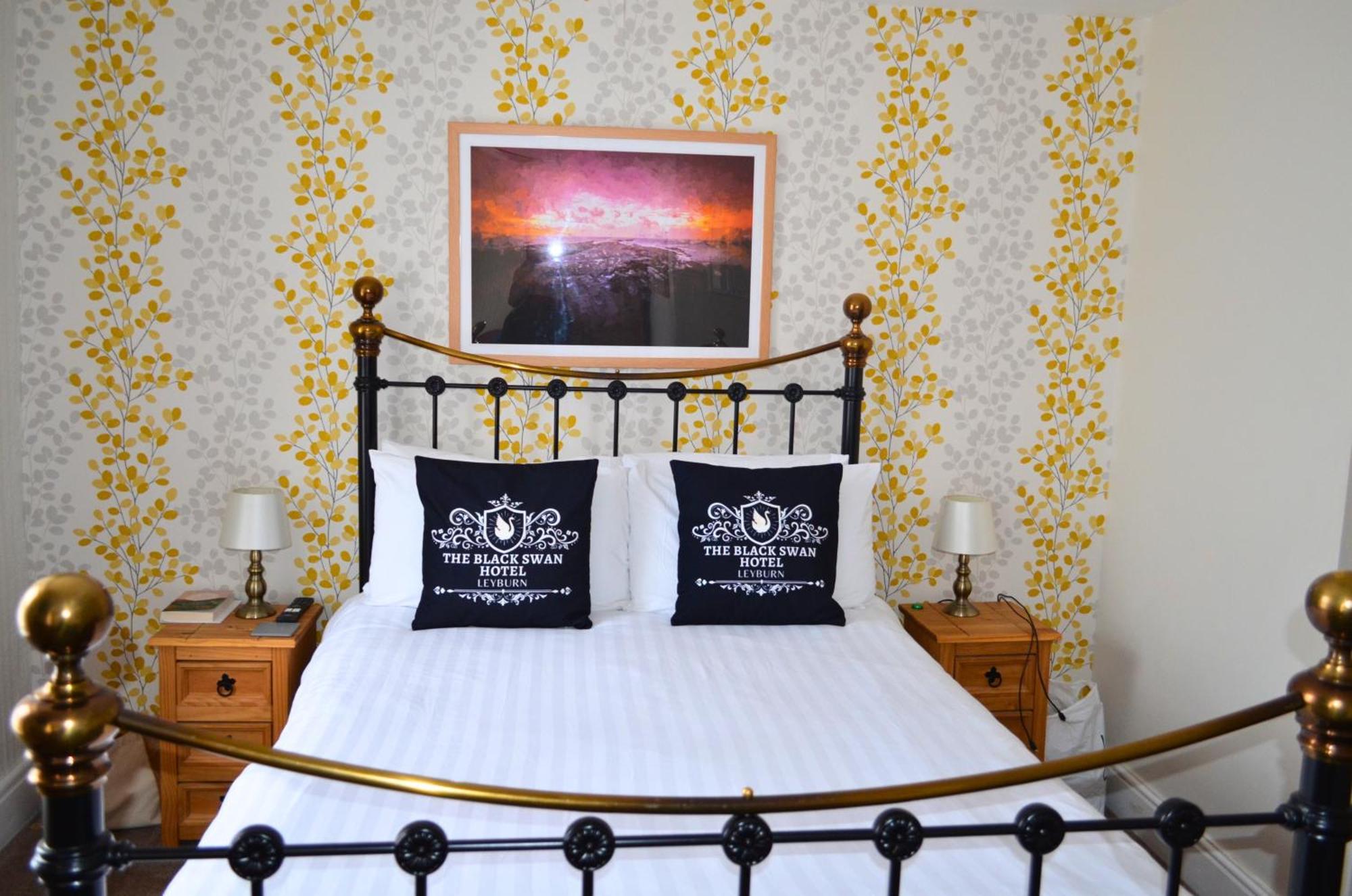 The Black Swan Hotel Leyburn Dış mekan fotoğraf
